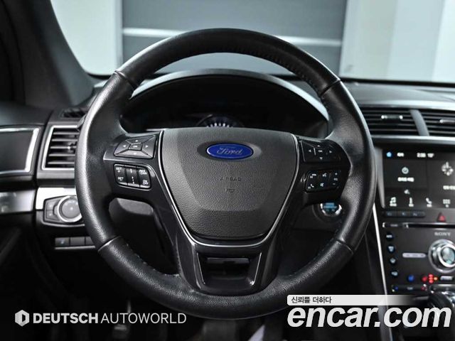 Ford Explorer 2.3 Limited 4WD 5th 2018 — фото 17