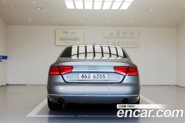Audi A8 4.2 FSI Quattro RSE D4 2011 — фото 4