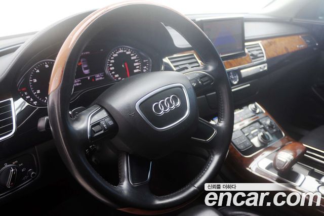 Audi A8 4.2 FSI Quattro RSE D4 2011 — фото 16