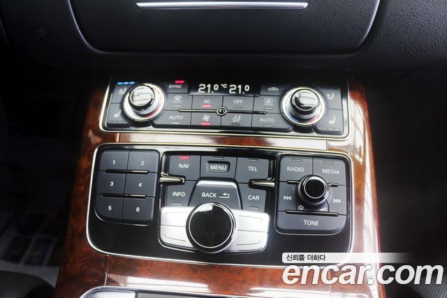 Audi A8 4.2 FSI Quattro RSE D4 2011 — фото 17