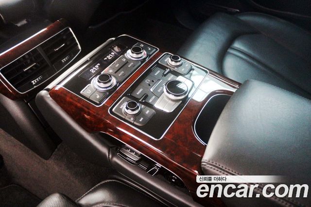 Audi A8 4.2 FSI Quattro RSE D4 2011 — фото 19