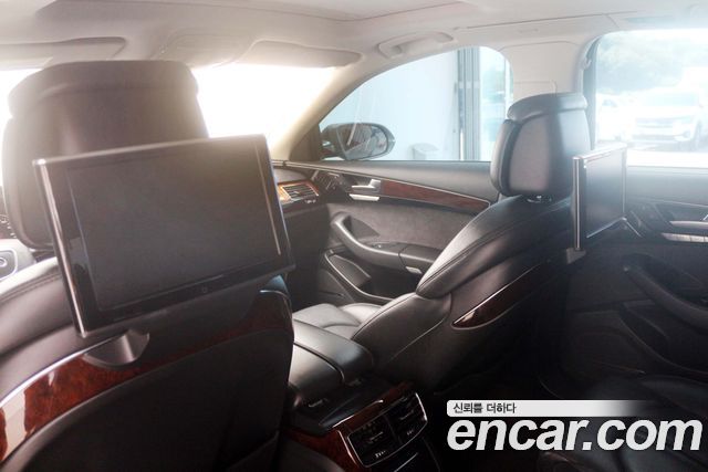 Audi A8 4.2 FSI Quattro RSE D4 2011 — фото 20