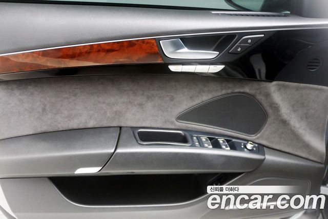 Audi A8 4.2 FSI Quattro RSE D4 2011 — фото 21