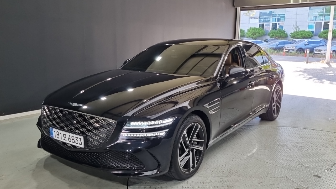 Genesis G80 (RG3) Gasoline 2.5 Turbo AWD 2026 — фото 1