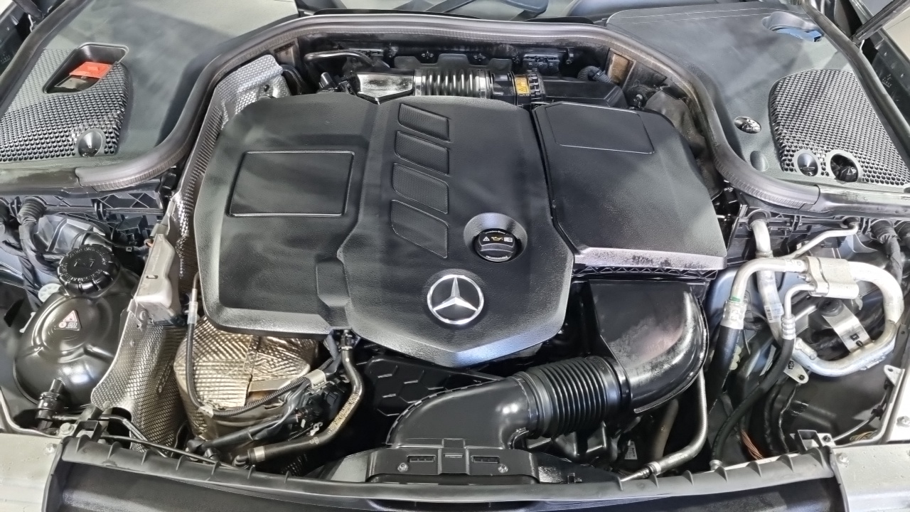 Mercedes-Benz E-Class (W213) E220d Exclusive 2018 — фото 6