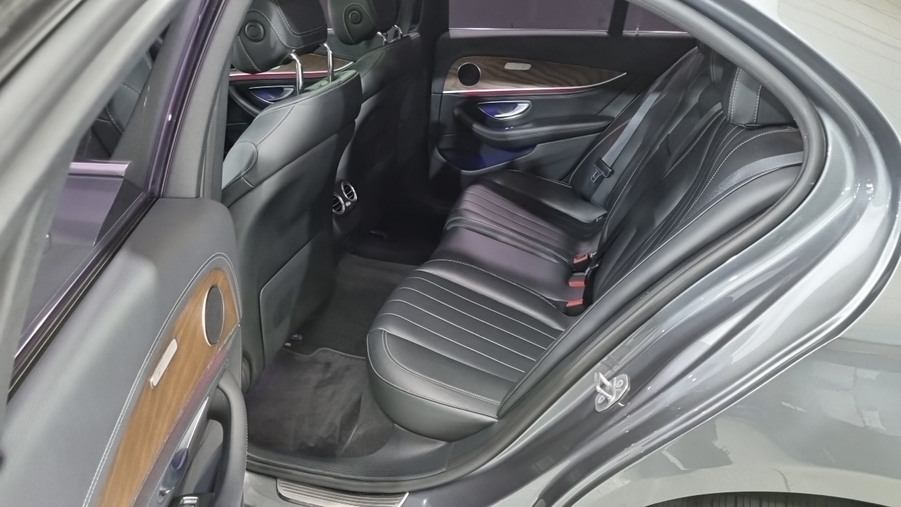 Mercedes-Benz E-Class (W213) E220d Exclusive 2018 — фото 8