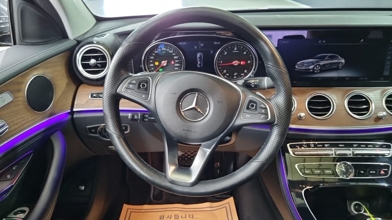 Mercedes-Benz E-Class (W213) E220d Exclusive 2018 — фото 9