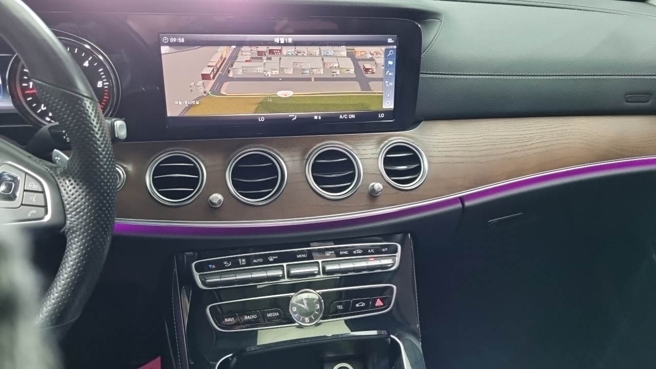 Mercedes-Benz E-Class (W213) E220d Exclusive 2018 — фото 10