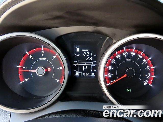 KG Mobility (SsangYong) Tivoli Air Diesel IX 2WD 2016 — фото 9
