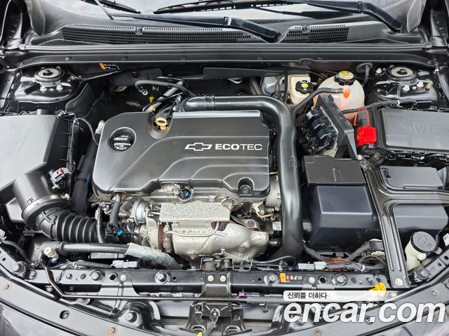 Chevrolet Malibu 1.5 Turbo LS 2017 — фото 24