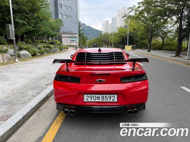 Chevrolet Camaro SS 6.2 V8 Volcano Red 2017 — фото 8