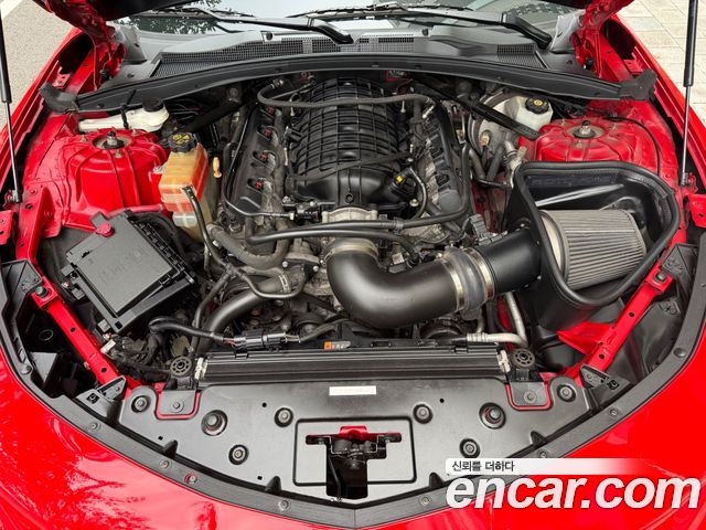 Chevrolet Camaro SS 6.2 V8 Volcano Red 2017 — фото 10