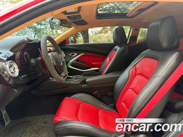 Chevrolet Camaro SS 6.2 V8 Volcano Red 2017 — фото 17