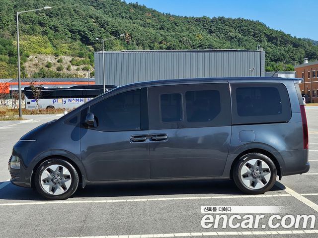 Hyundai Staria Tourer 11-Seater Modern 2022 — фото 5