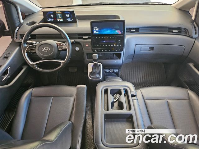 Hyundai Staria Tourer 11-Seater Modern 2022 — фото 17