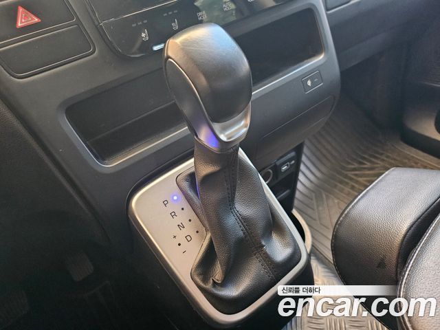 Hyundai Staria Tourer 11-Seater Modern 2022 — фото 22
