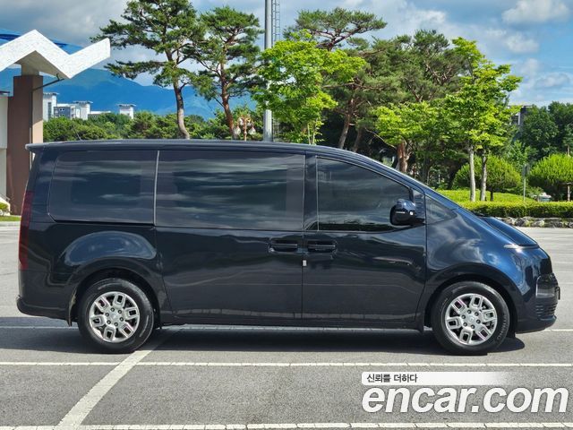 Hyundai Staria Cargo 5-Seater Modern 2023 — фото 4