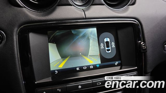 Jaguar XJ 3.0D Premium Luxury LWB X351 2016 — фото 15