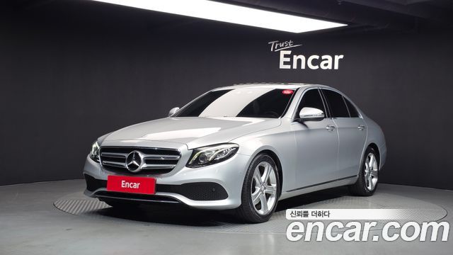 Mercedes-Benz E-Class (W213) E220d Avantgarde
