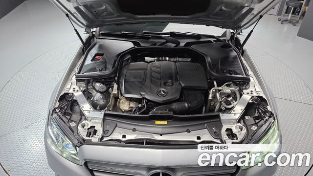 Mercedes-Benz E-Class (W213) E220d Avantgarde 2017 — фото 6