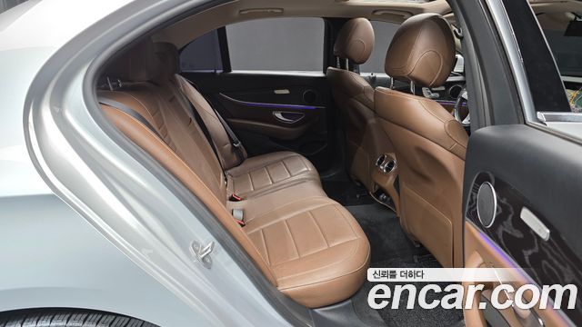 Mercedes-Benz E-Class (W213) E220d Avantgarde 2017 — фото 12