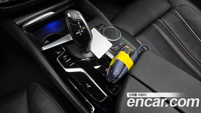 BMW 5 Series (G30) 520i M Sport 2022 — фото 9