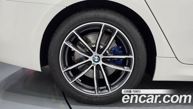 BMW 5 Series (G30) 520i M Sport 2022 — фото 27