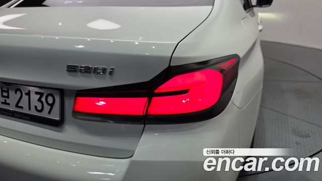 BMW 5 Series (G30) 520i M Sport 2022 — фото 29