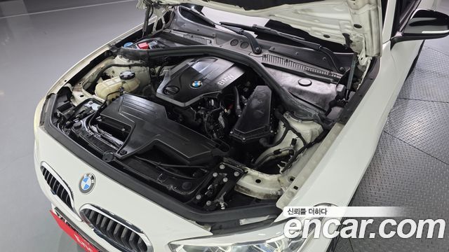 BMW 1 Series (F20) 118d Sport 5Door 2017 — фото 5