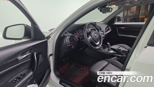 BMW 1 Series (F20) 118d Sport 5Door 2017 — фото 9