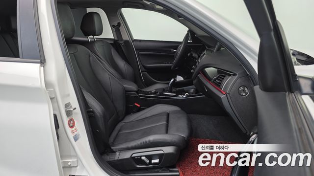 BMW 1 Series (F20) 118d Sport 5Door 2017 — фото 14