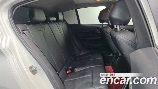 BMW 1 Series (F20) 118d Sport 5Door 2017 — фото 15