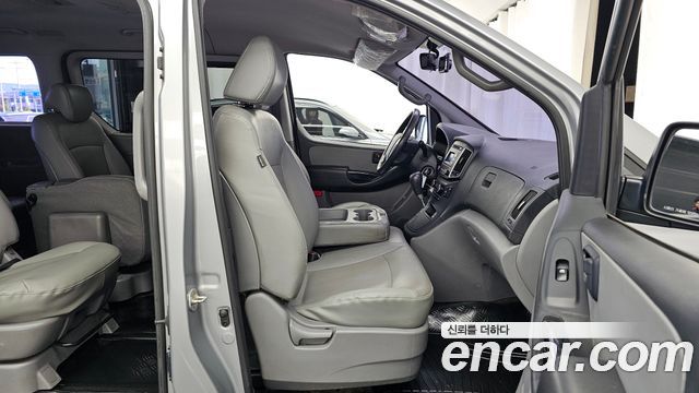 Hyundai Grand Starex Wagon 12-Seater Smart 2019 — фото 11
