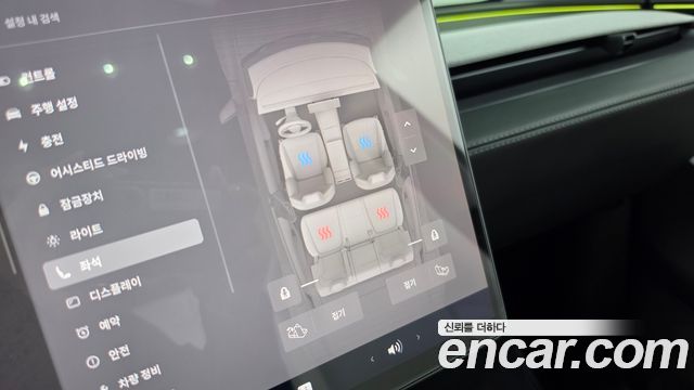 Tesla Model Y RWD 2025 — фото 14