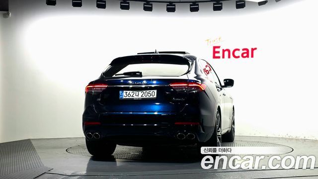 Maserati Levante 3.0 AWD GranLusso 2020 — фото 4
