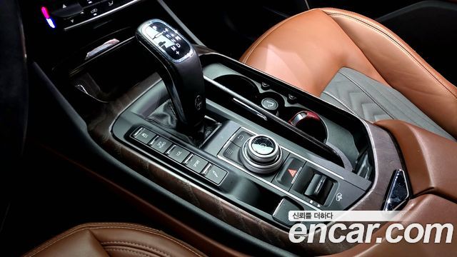 Maserati Levante 3.0 AWD GranLusso 2020 — фото 9