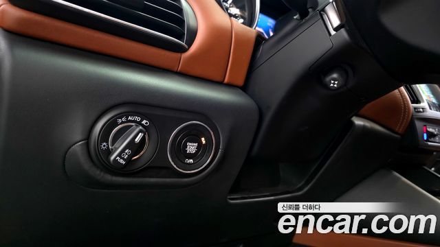 Maserati Levante 3.0 AWD GranLusso 2020 — фото 21