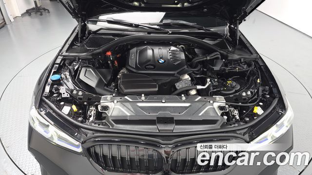 BMW 3 Series (G20) 320d Touring M Sport 2023 — фото 6