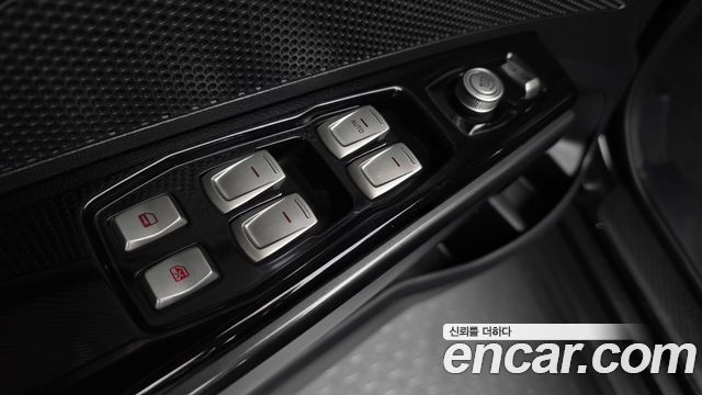 KG Mobility (SsangYong) Tivoli Air Diesel IX 2WD 2016 — фото 35