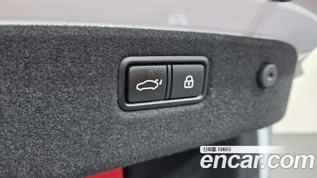 Genesis G70 3.3T Sport AWD Prestige 2019 — фото 35