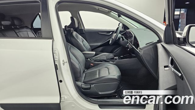 Kia Niro EV Air 2023 — фото 11