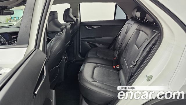 Kia Niro EV Air 2023 — фото 12