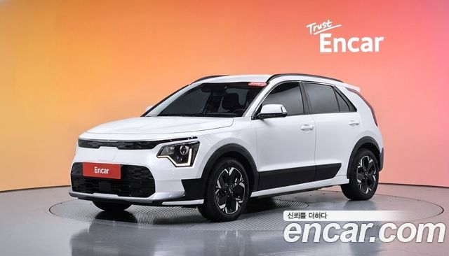 Kia Niro EV Air 2023 — фото 1