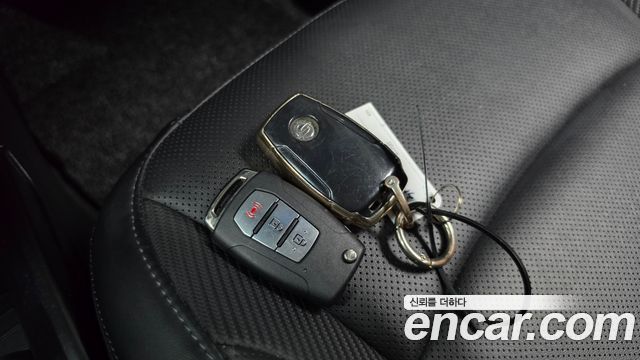 KG Mobility (SsangYong) Very New Tivoli Gasoline 1.5 2WD V7 2023 — фото 15