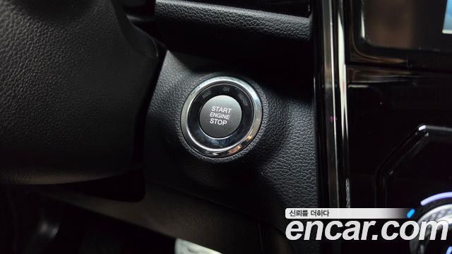 KG Mobility (SsangYong) Very New Tivoli Gasoline 1.5 2WD V7 2023 — фото 19