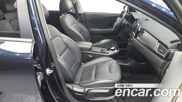 Kia Niro EV Noblesse 2019 — фото 15