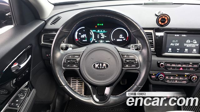 Kia Niro EV Noblesse 2019 — фото 17