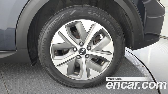Kia Niro EV Noblesse 2019 — фото 27