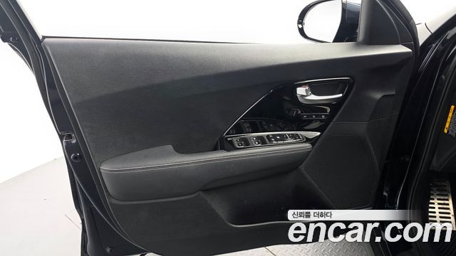 Kia Niro EV Noblesse 2019 — фото 30