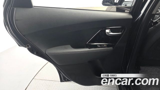 Kia Niro EV Noblesse 2019 — фото 31